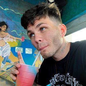 Meet your Posher, Thomas